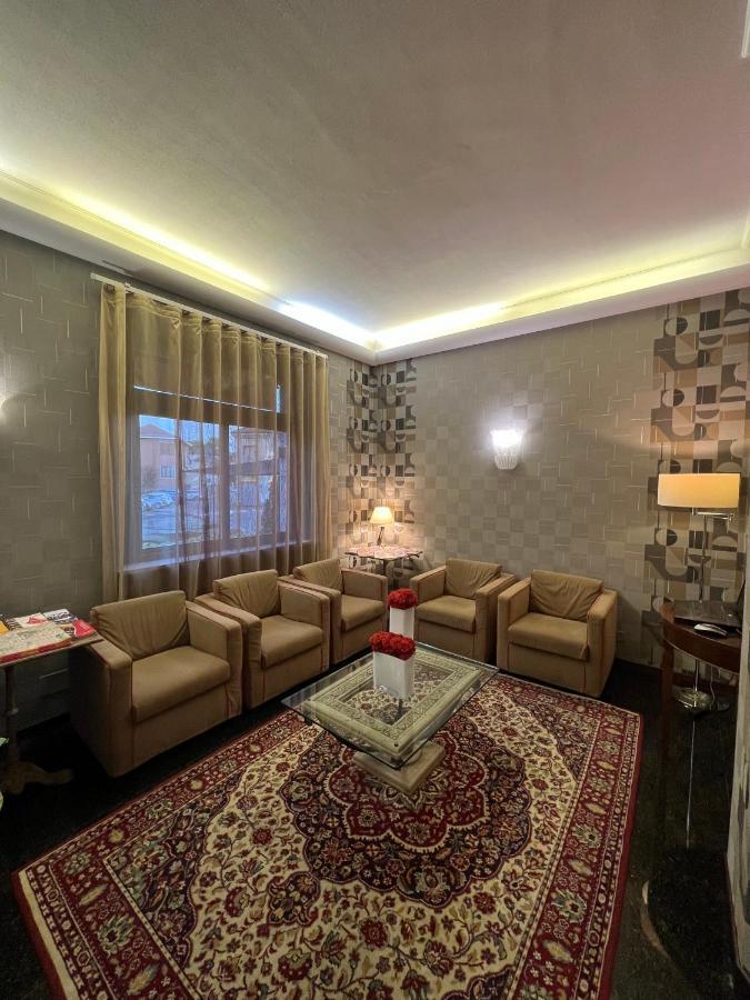 La Pace 3* San Mauro Torinese