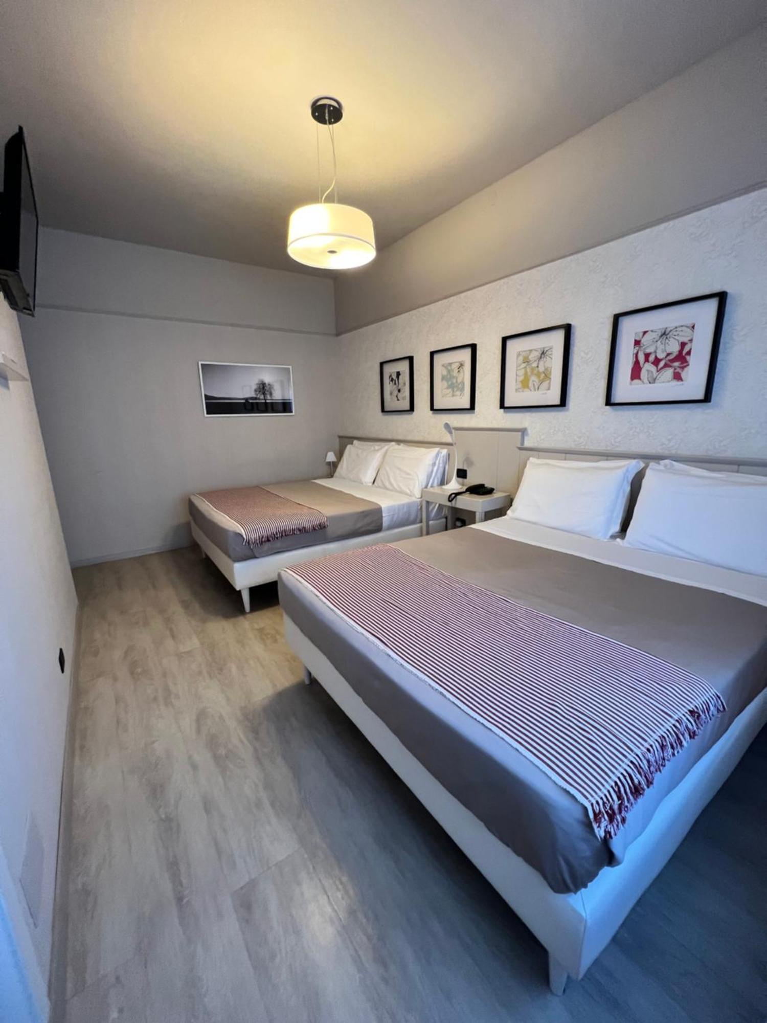 La Pace Hotel