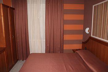 La Pace Hotel