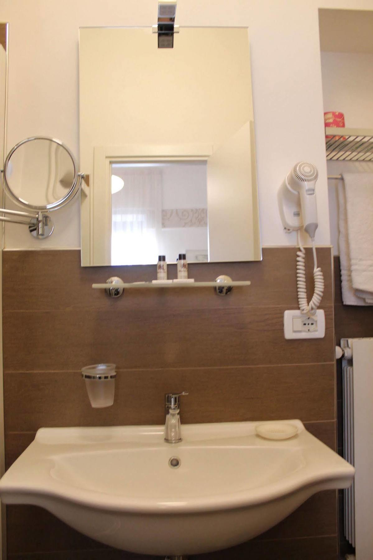 Hotel La Pace 3*